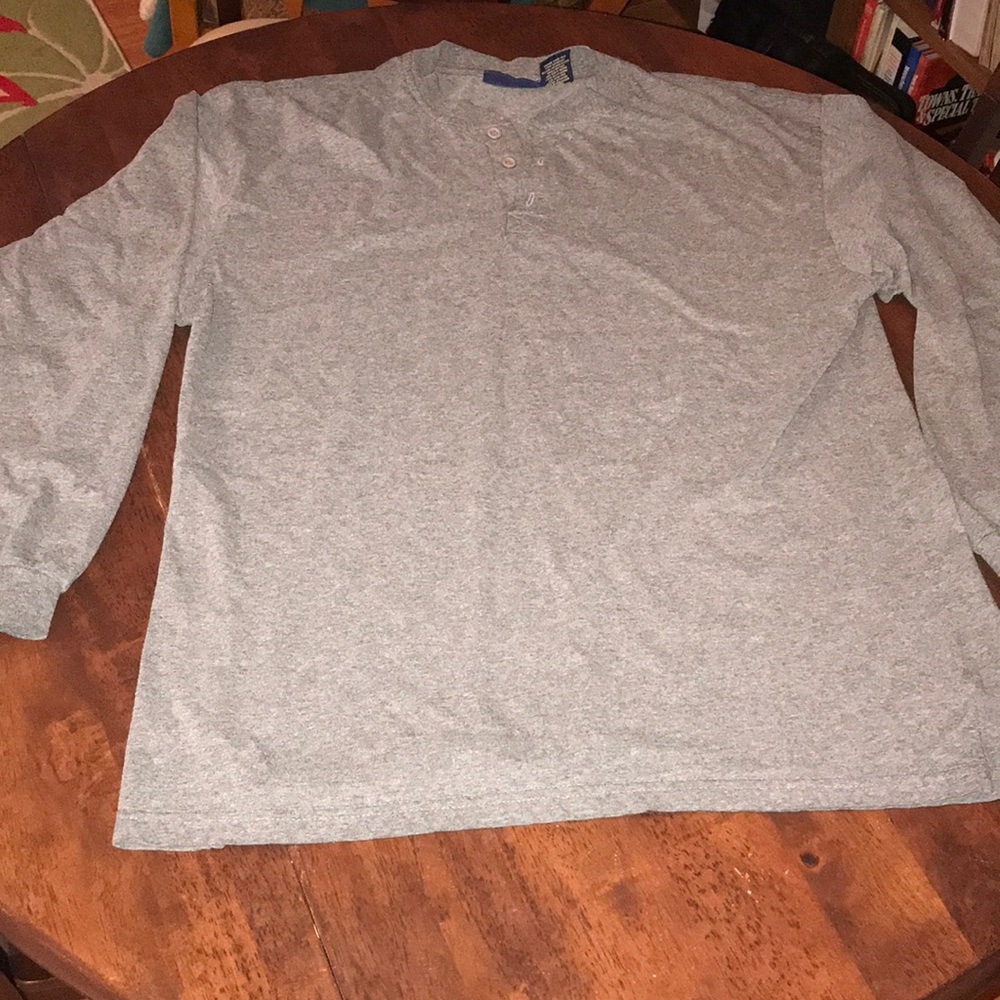 Men’s medium cotton blend two-button Henley